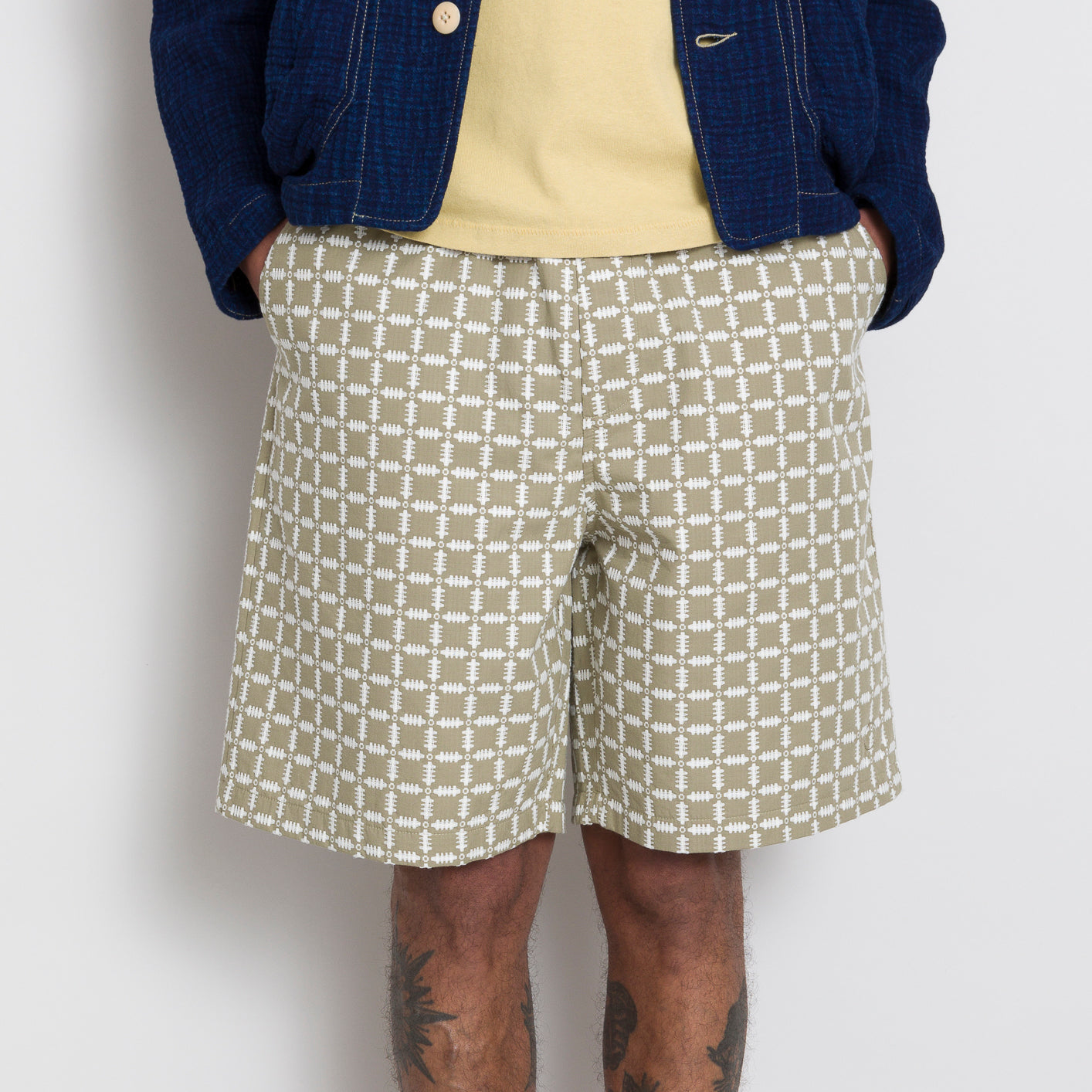 Relaxed Short - Sage Tapestry
