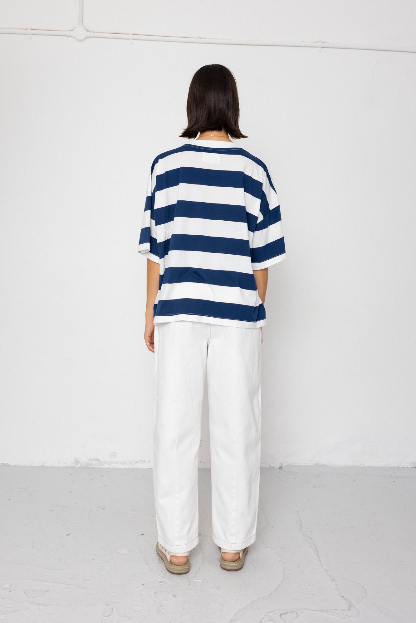 Boyfriend T-Shirt - Off White / Indigo Blue