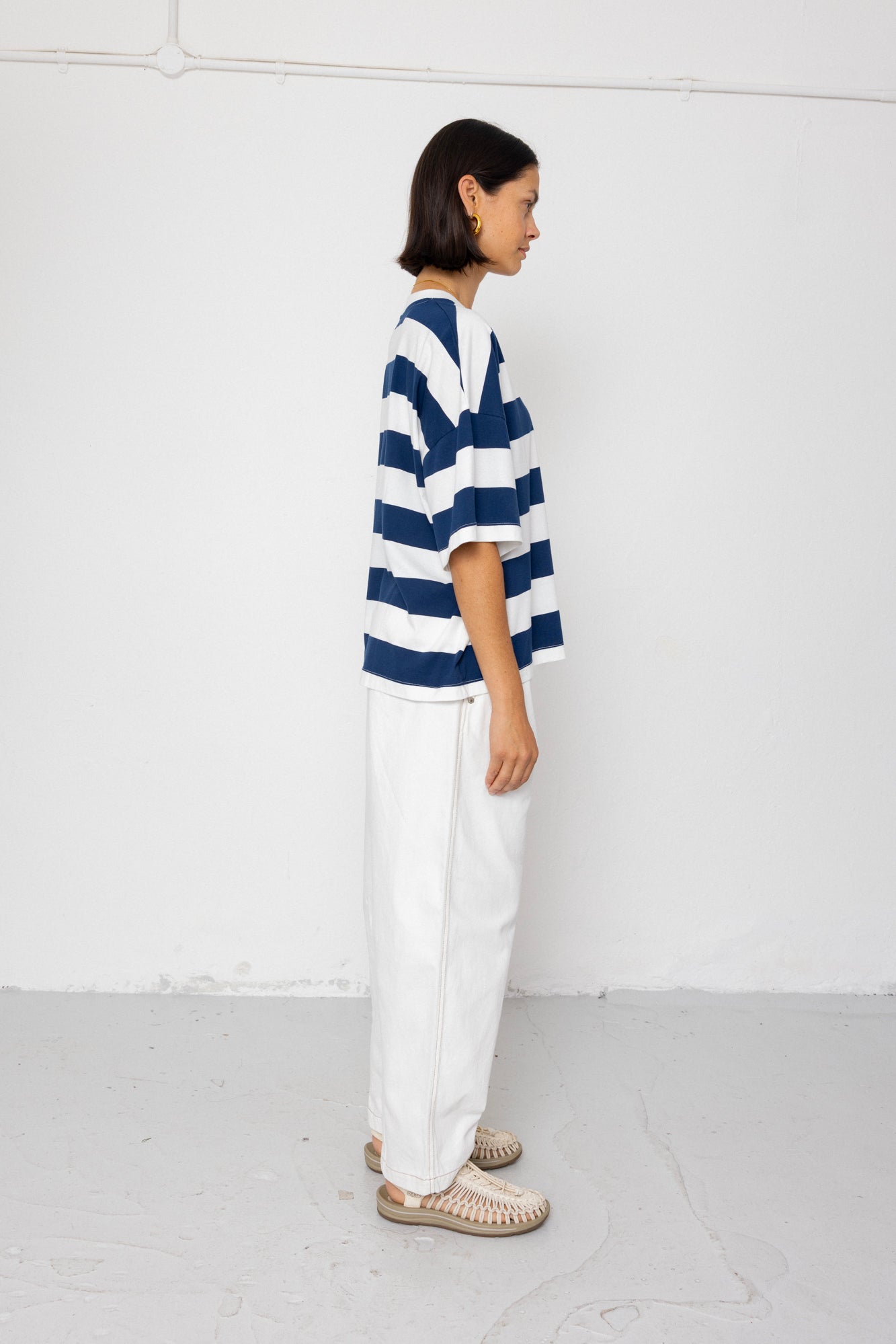 Boyfriend T-Shirt - Off White / Indigo Blue