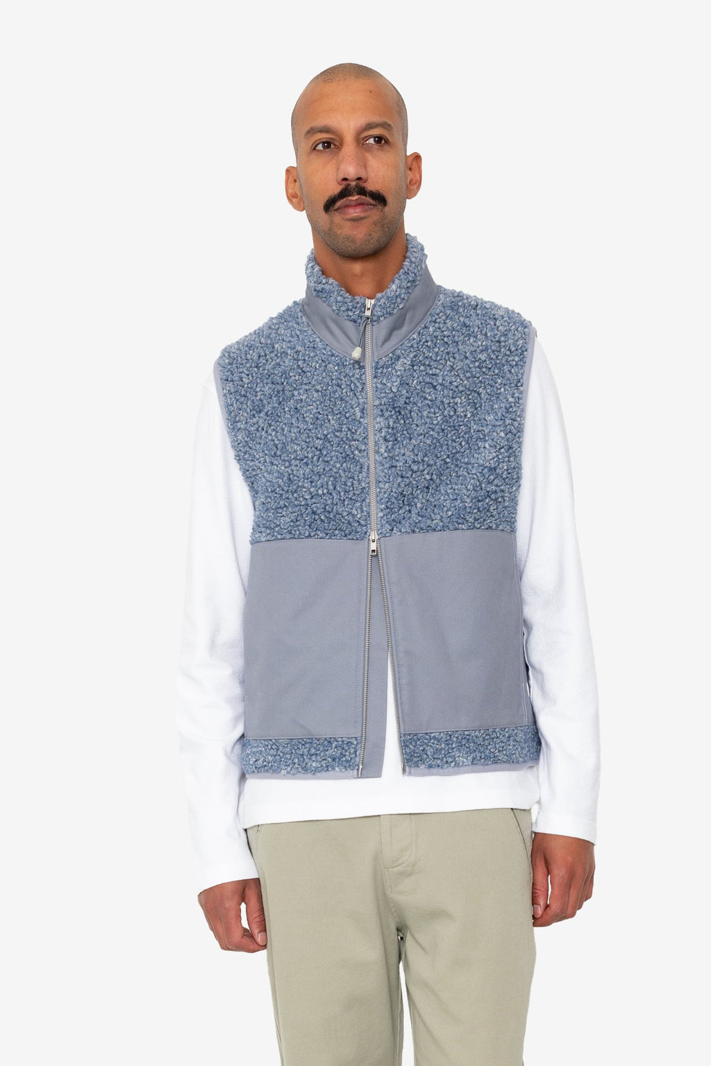 Signal Gilet - Soft Blue Curly Wool