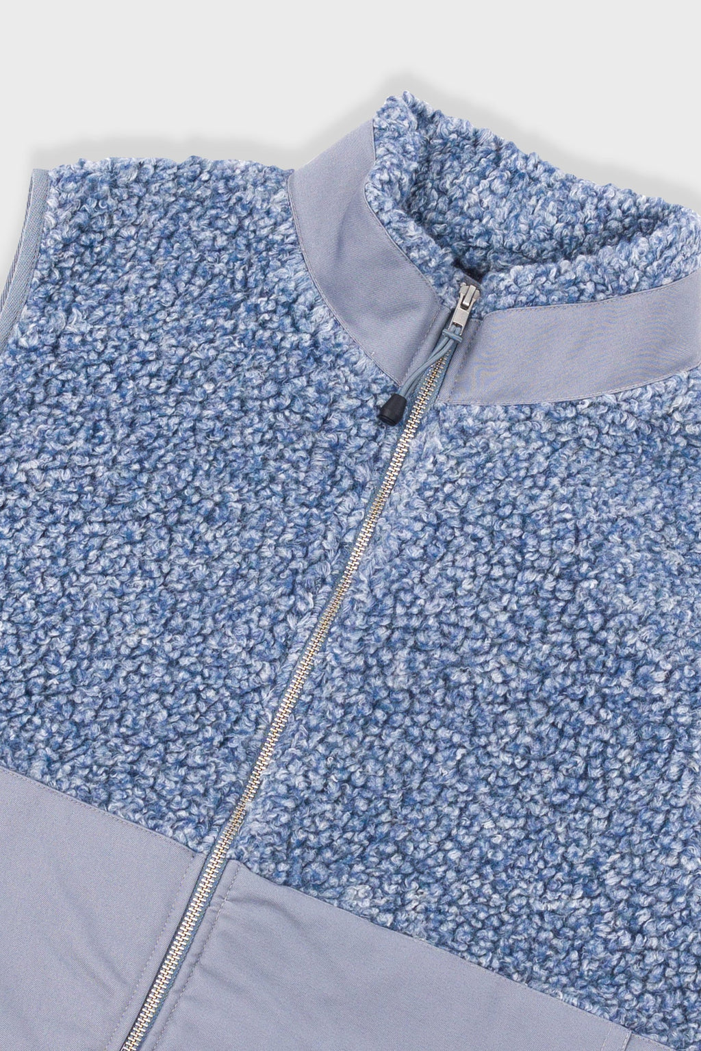 Signal Gilet - Soft Blue Curly Wool