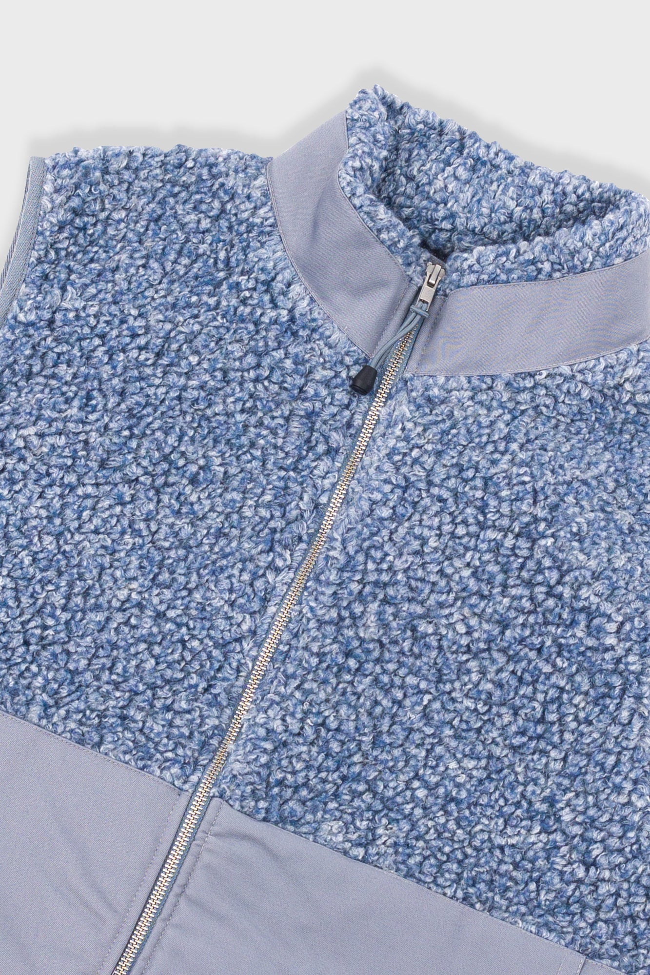 Signal Gilet - Soft Blue Curly Wool
