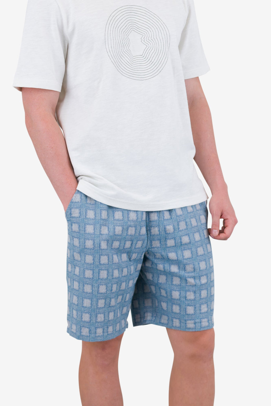 Relaxed Short - Blue Tile Tapestry