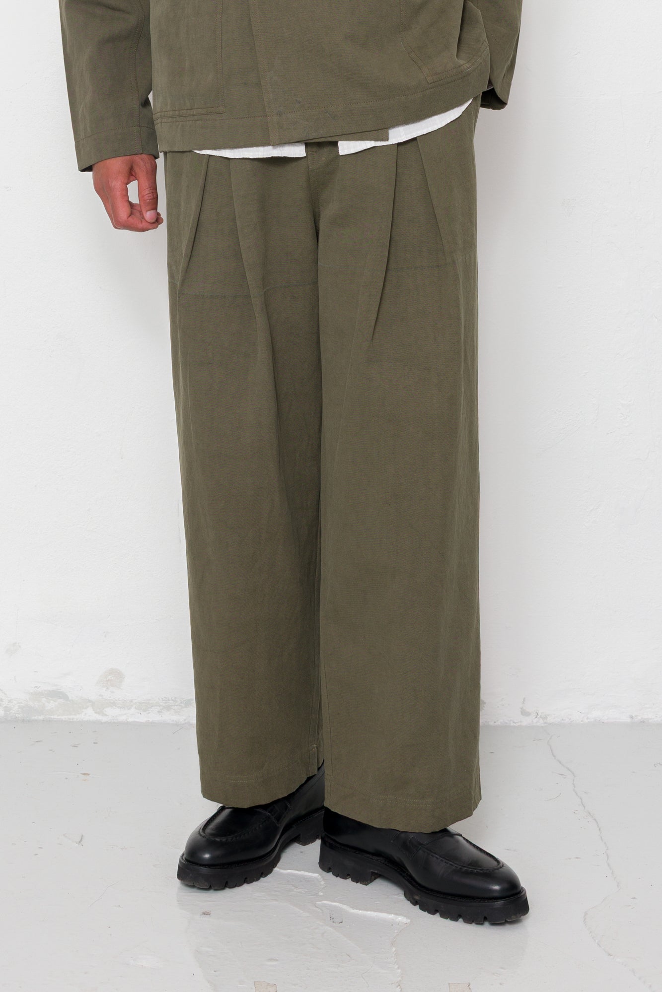 Easy Fit Trouser - Dark Olive Slub Linen