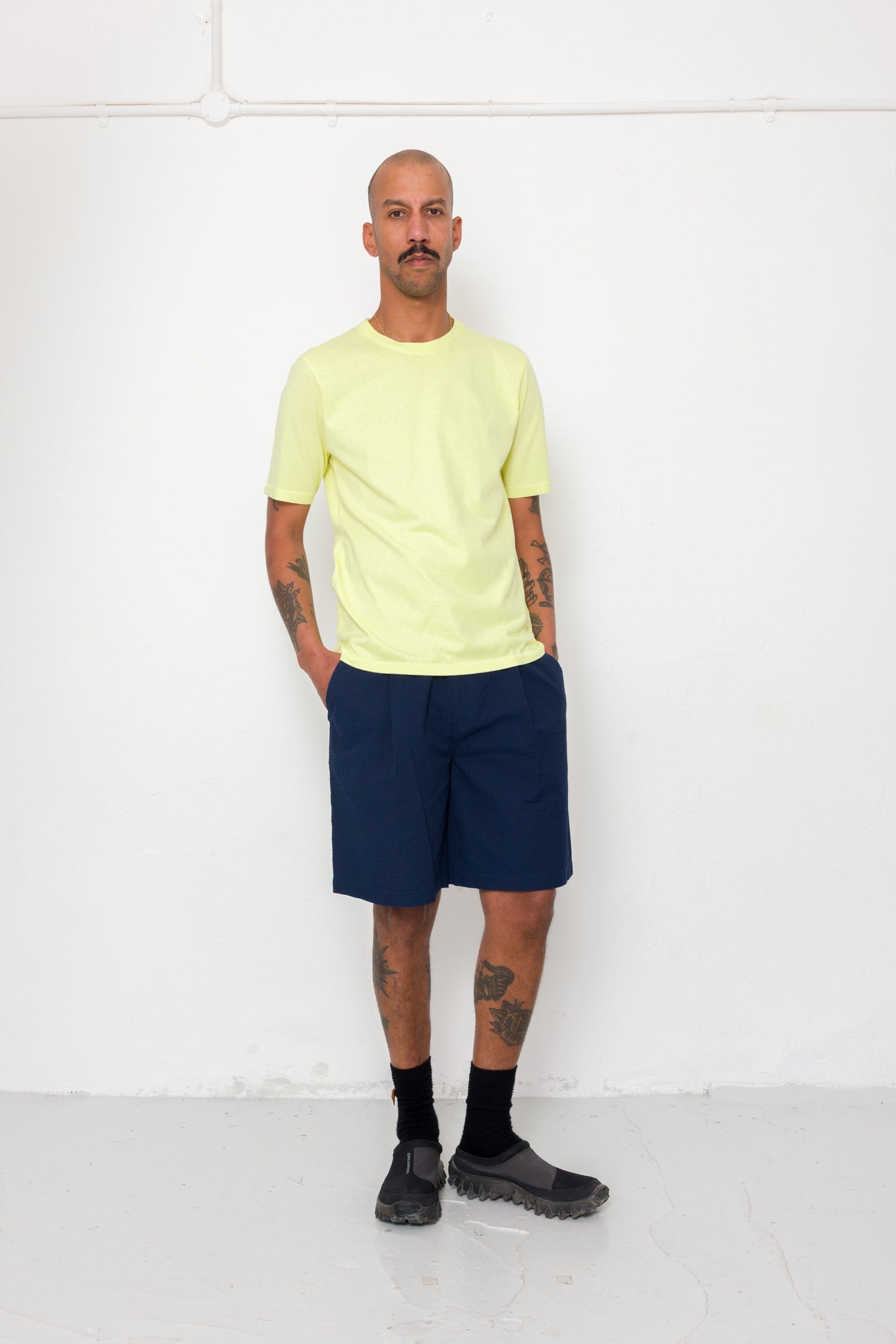 Elasticated Wide Fit Short - Navy Crinkle Stripe