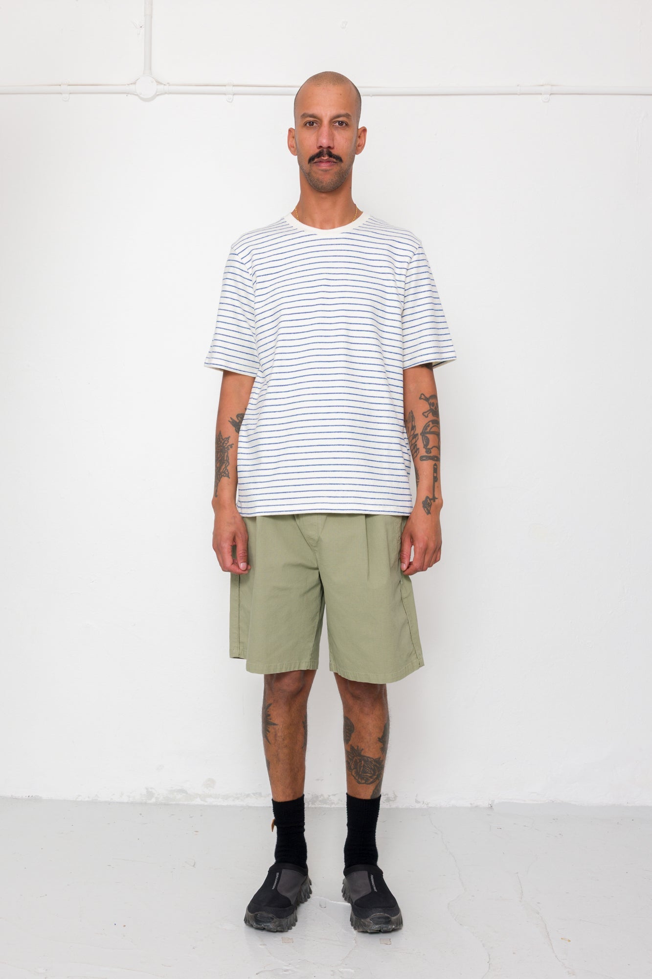 Short Sleeve Textured Striped T-Shirt - Ecru / Bright Blue