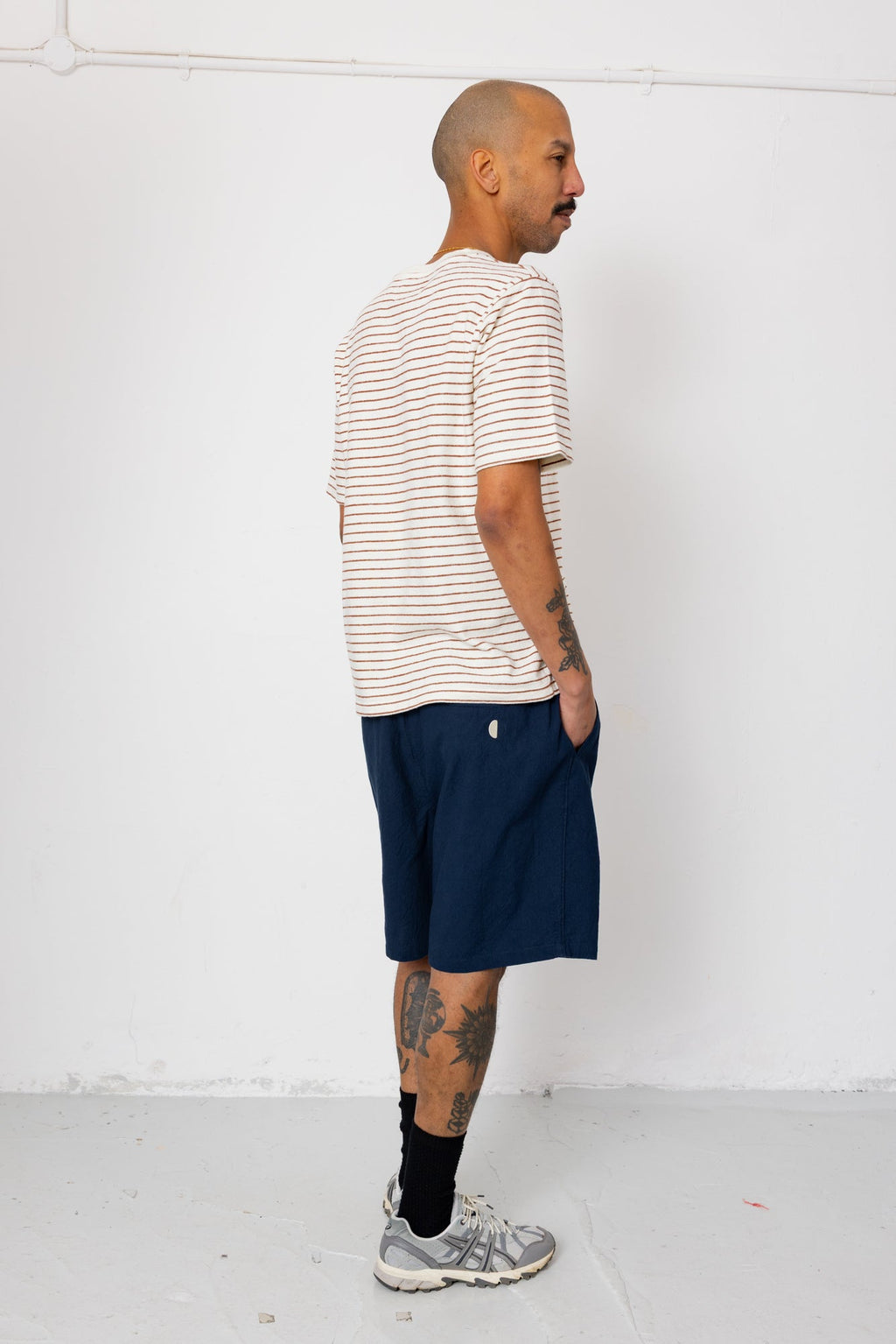 Short Sleeve Textured Striped T-Shirt - Ecru / Burnt Red