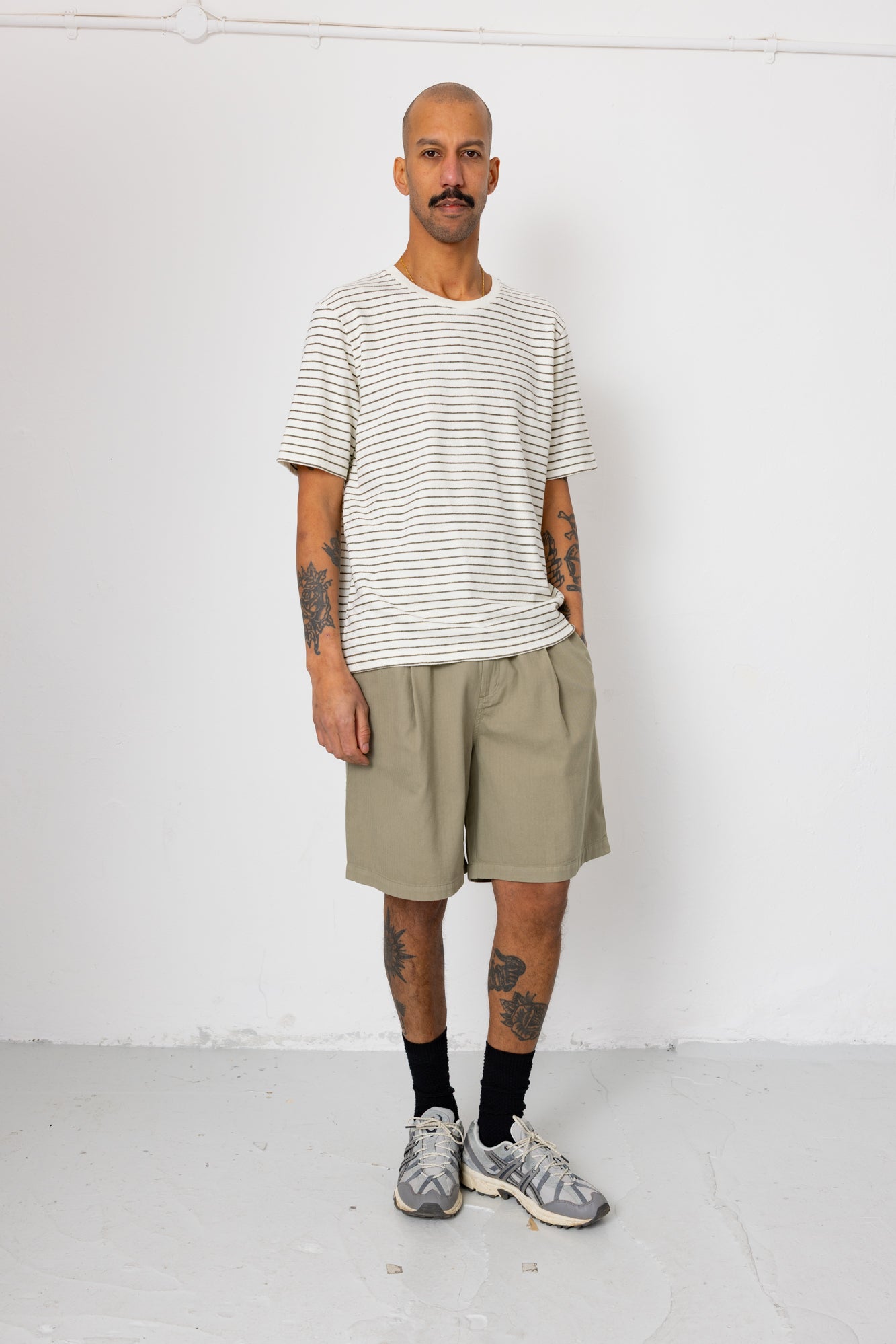 Short Sleeve Textured Striped T-Shirt - Ecru / Olive