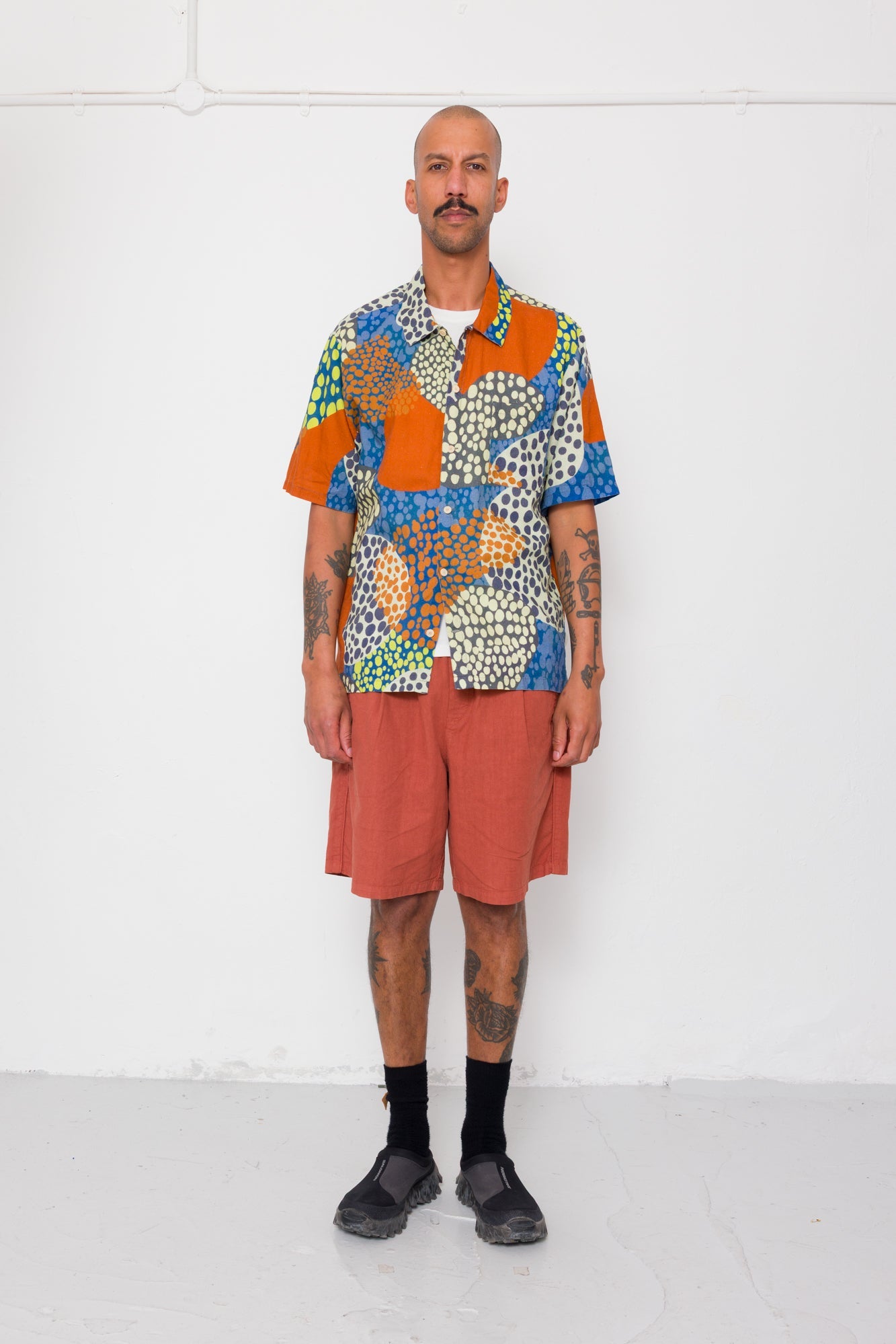 Gabe Shirt - Dot Print Red Multi