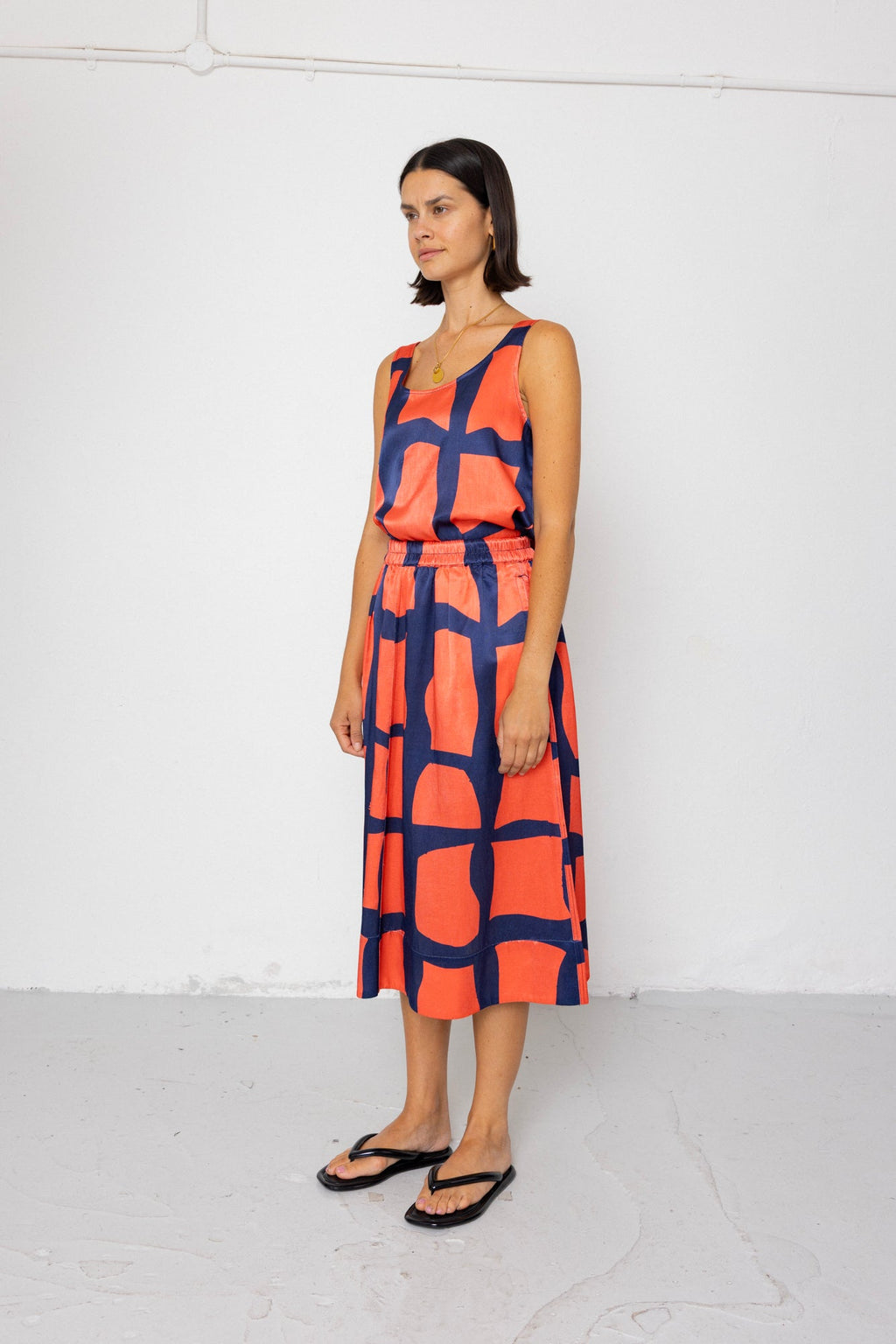 Pleated Scoop Back Vest - Abstract Block Print Navy