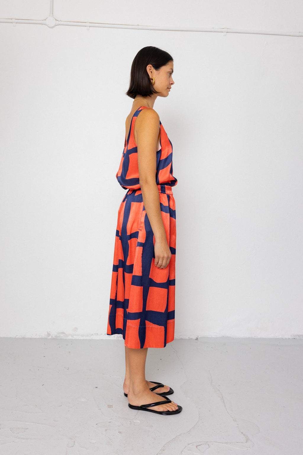 Pleated Scoop Back Vest - Abstract Block Print Navy