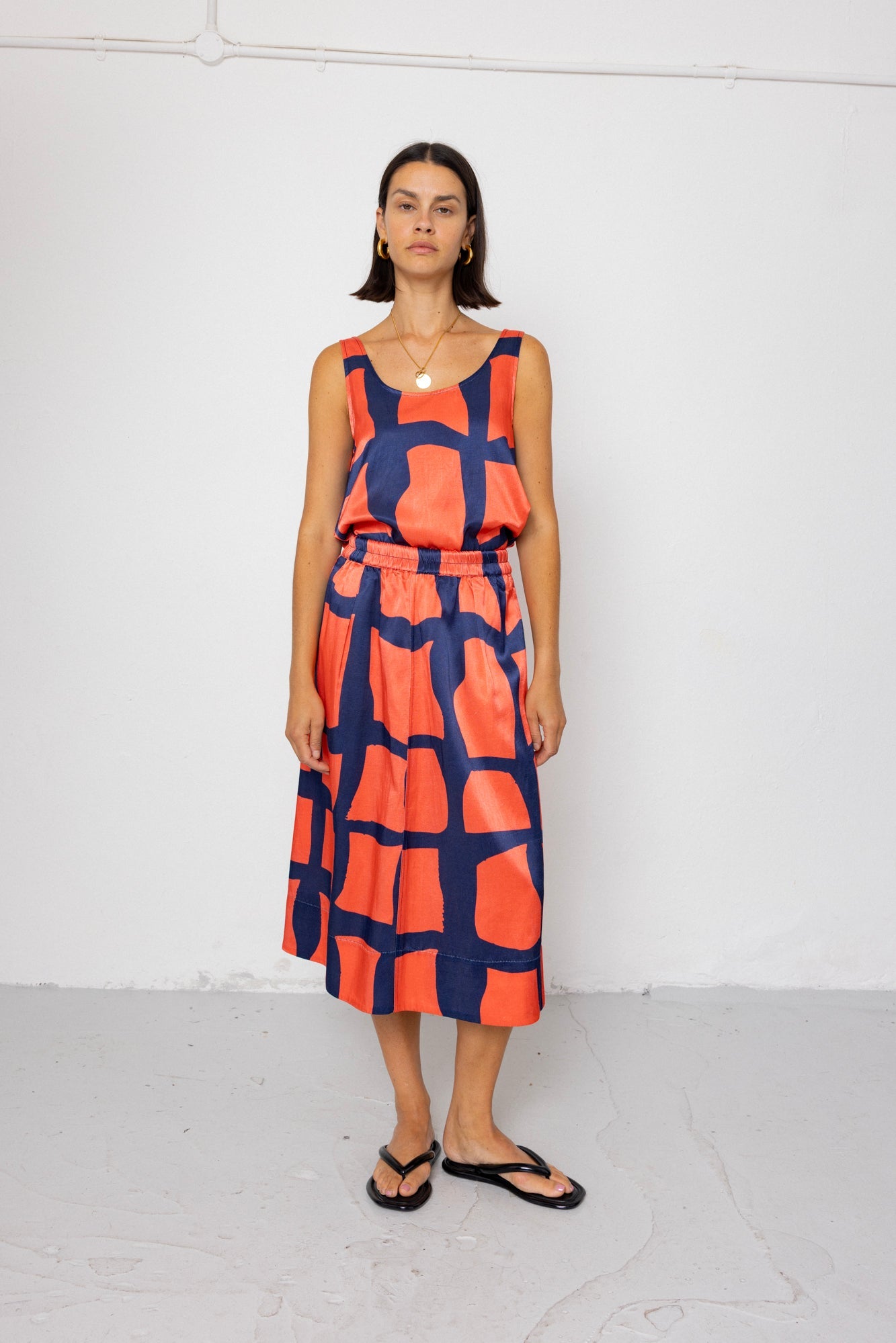 Pleated Scoop Back Vest - Abstract Block Print Navy