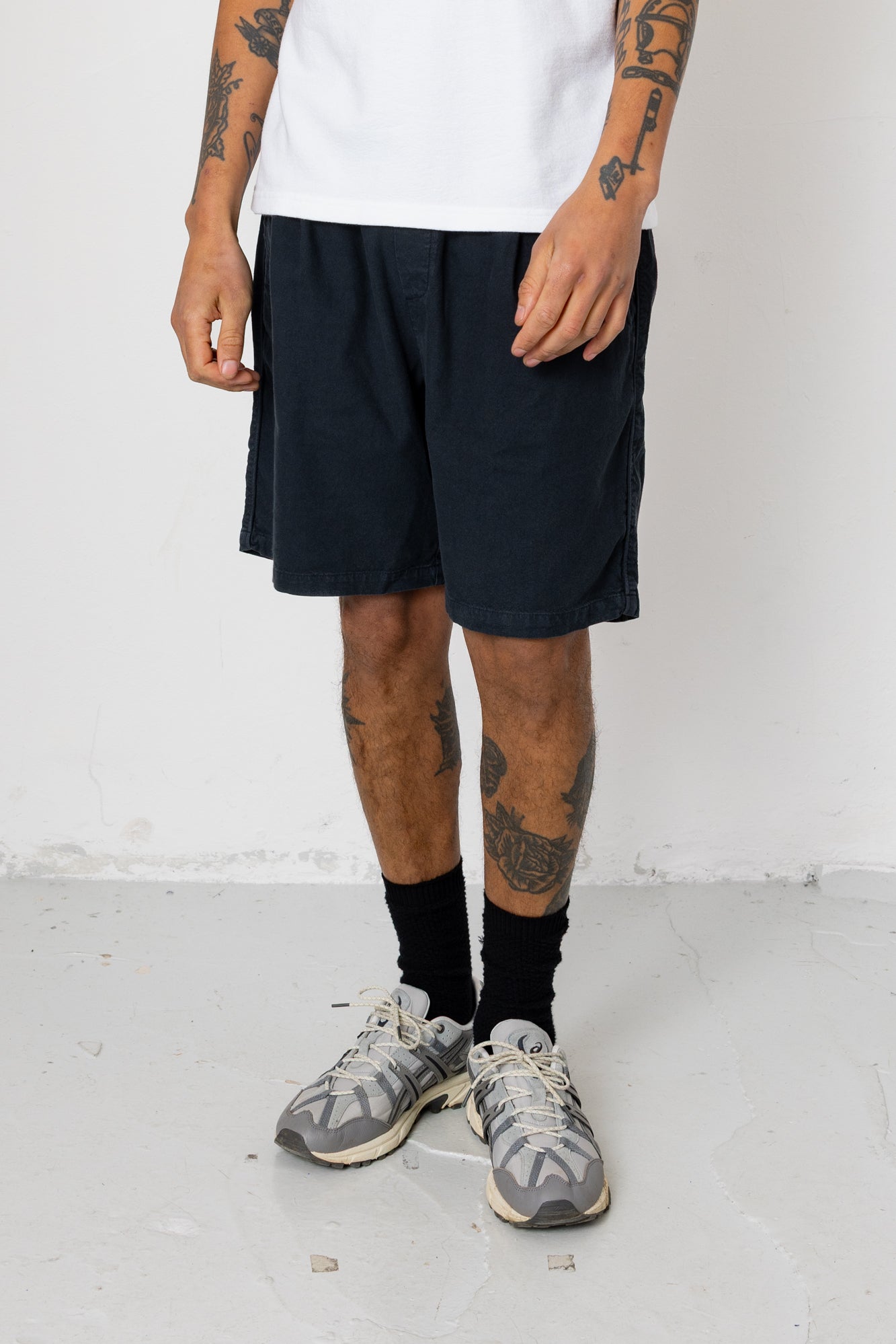 Relaxed Assembly Short - Black Cotton Linen