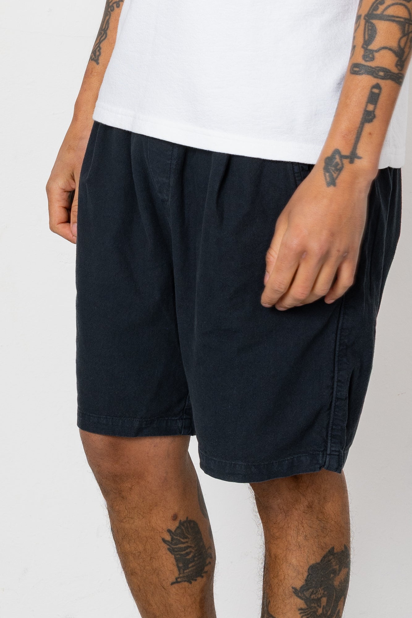 Relaxed Assembly Short - Black Cotton Linen