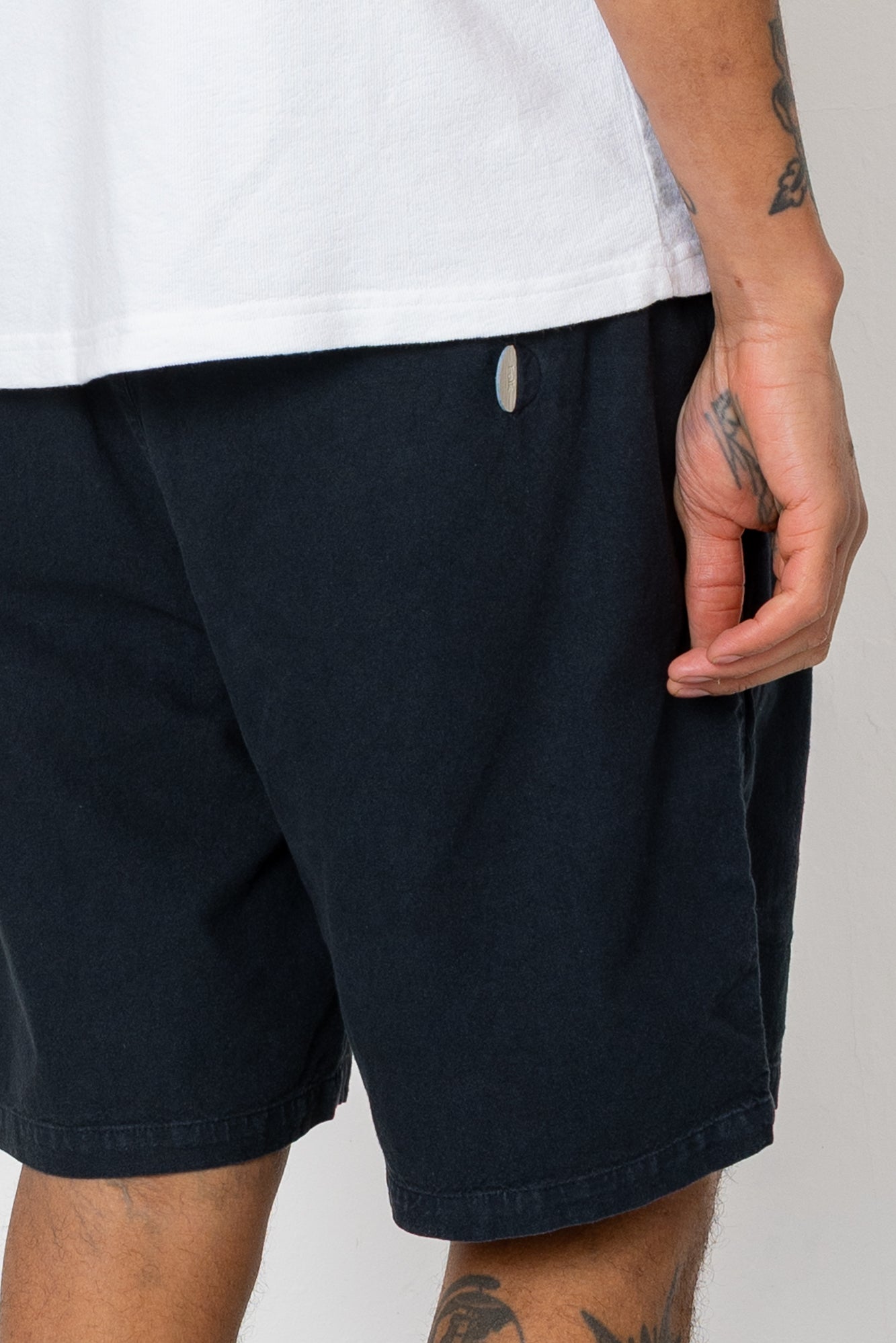 Relaxed Assembly Short - Black Cotton Linen