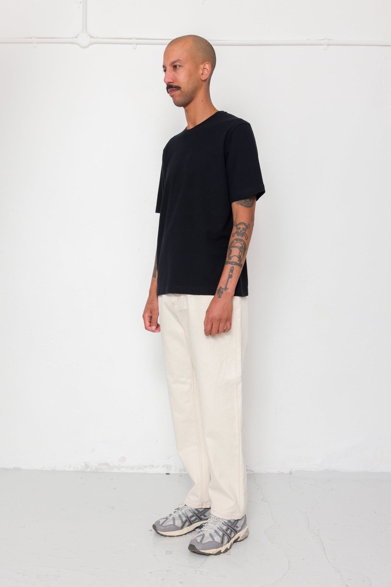 Short Sleeve Textured T-Shirt - Black