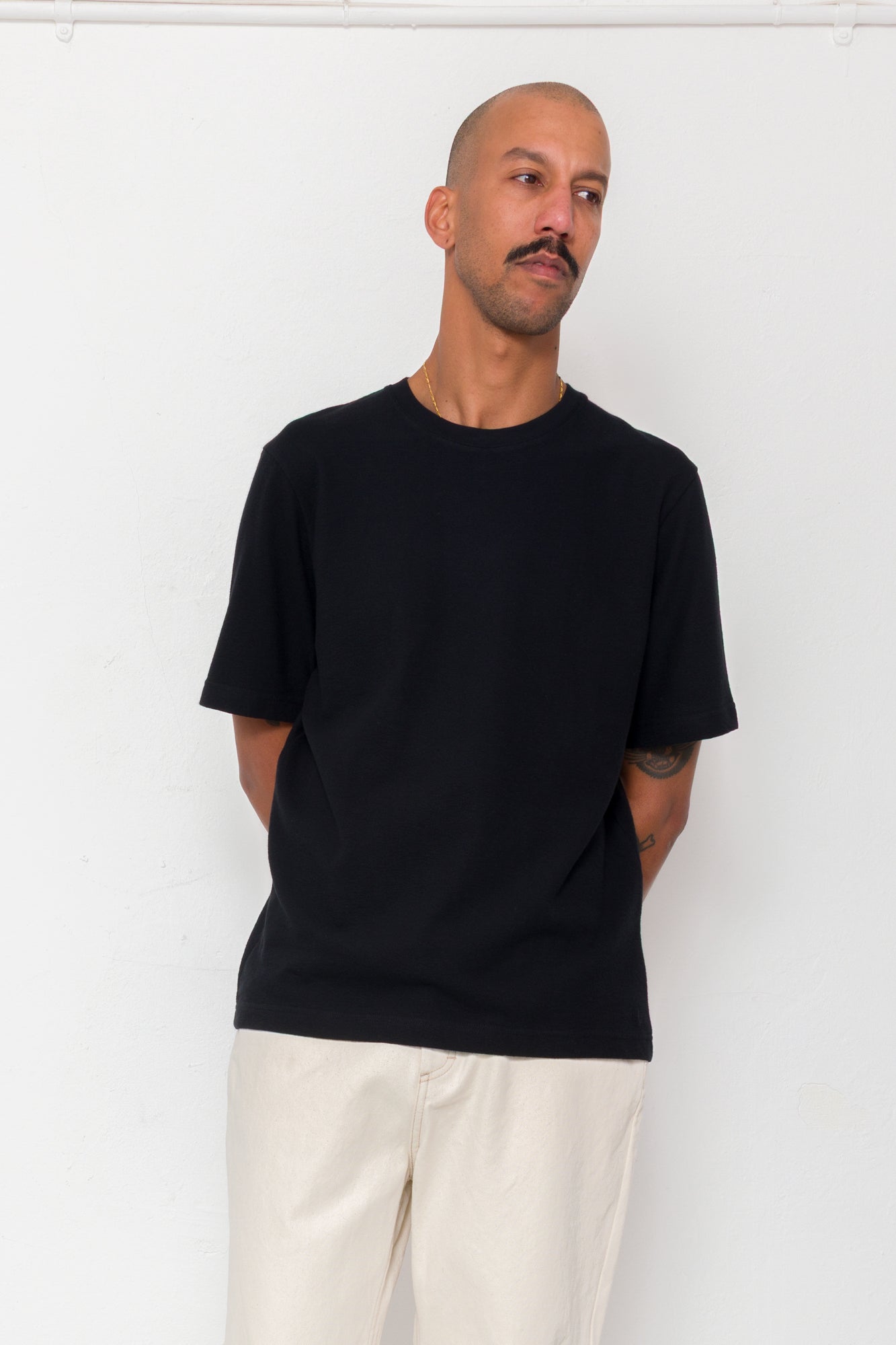 Short Sleeve Textured T-Shirt - Black