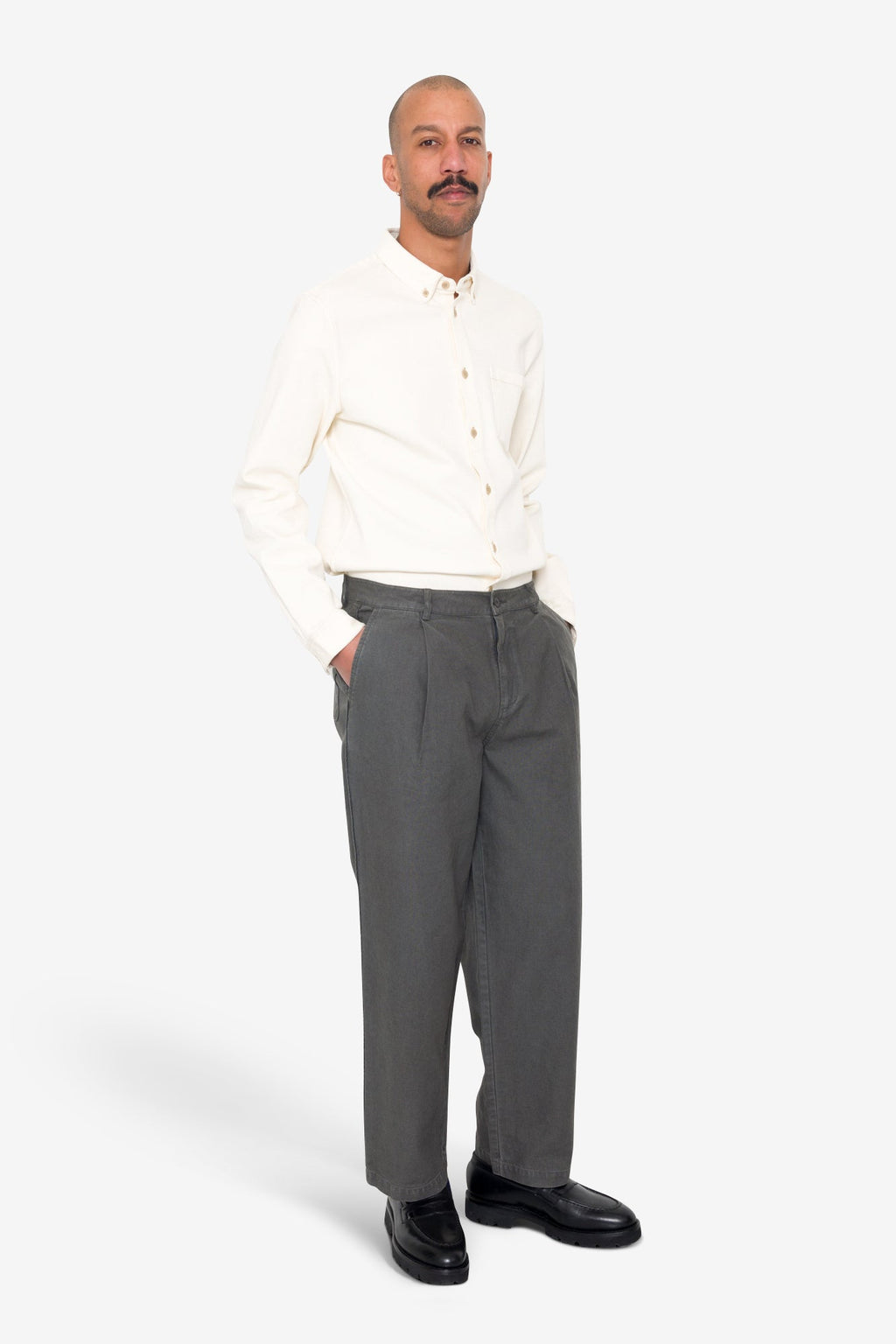 Wide Fit Trouser - Charcoal Hemp Canvas