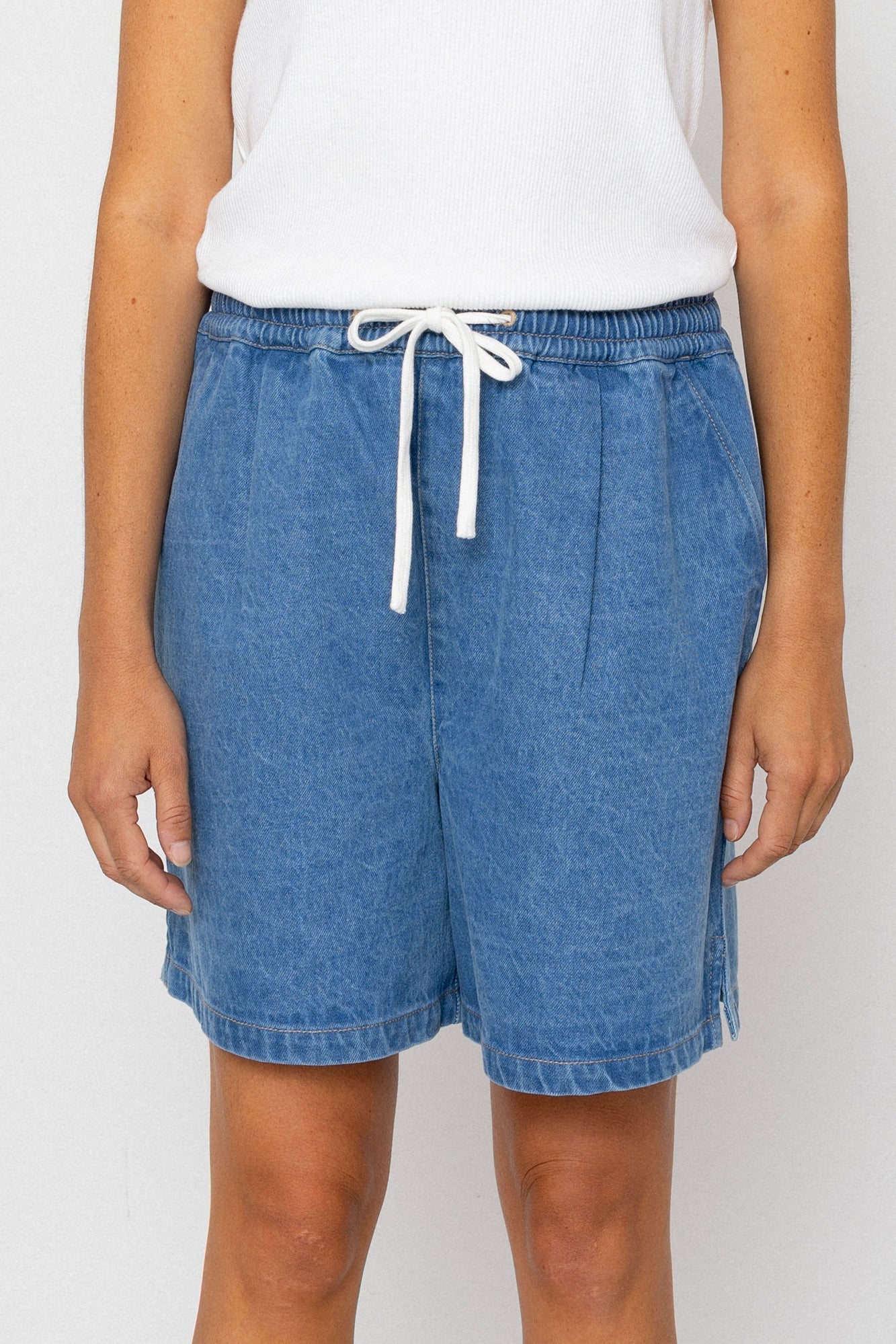 Wide Signal Shorts - Heavy Bleach Wash
