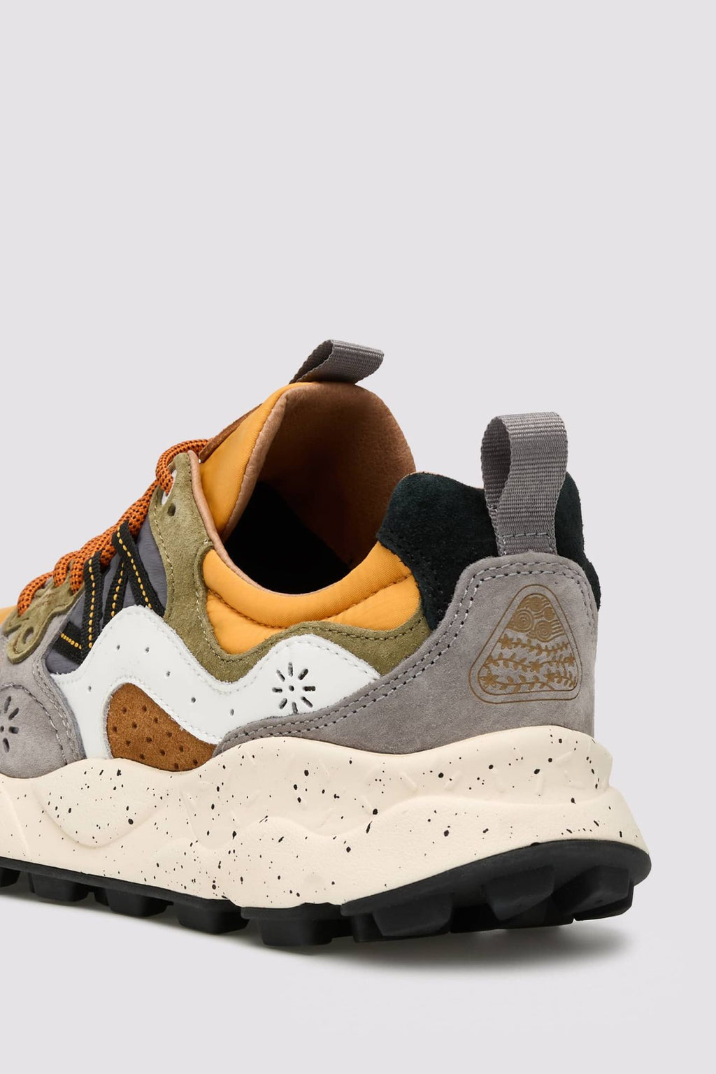 Flower Mountain | Yamano 3 Man - Warm Brown / Mustard
