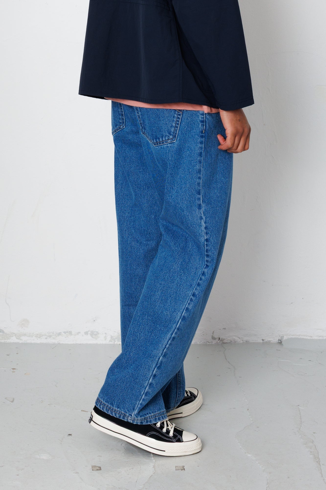 Relaxed 5 Pocket Jean - Mid Wash Denim