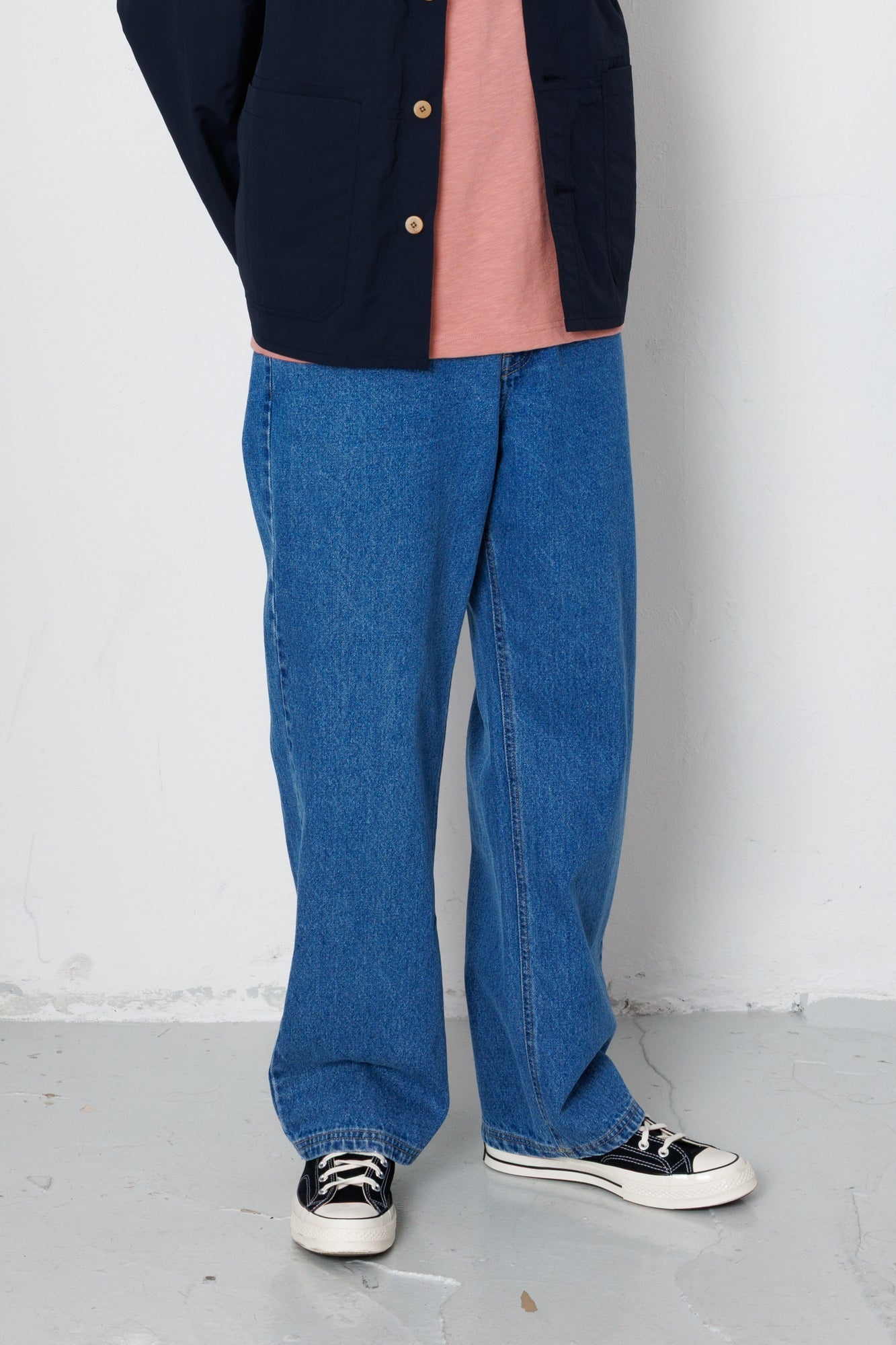 Relaxed 5 Pocket Jean - Mid Wash Denim