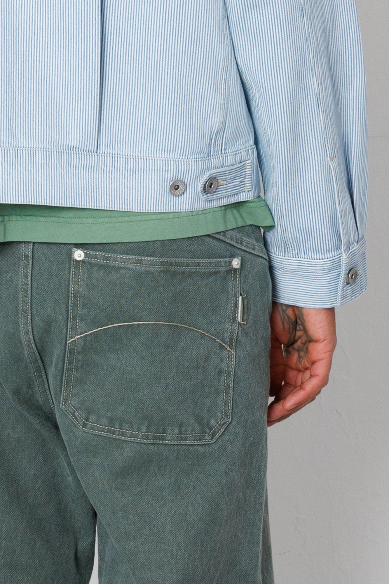 Barrel Leg Jean - Soft Green Canvas