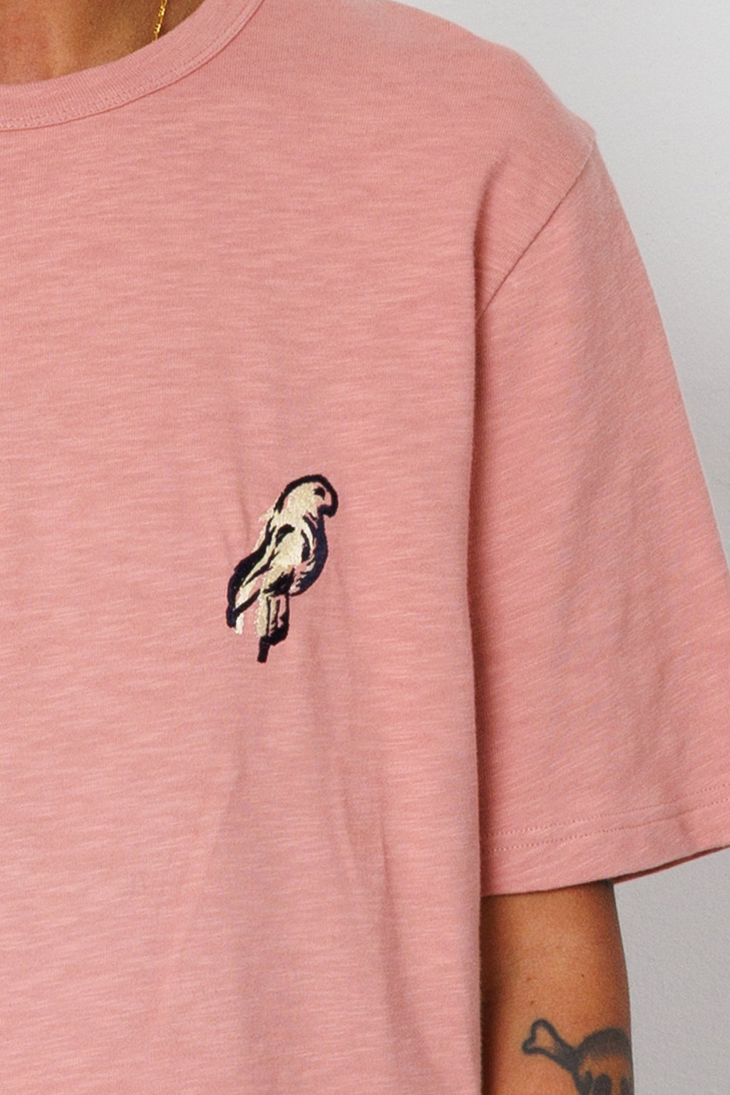 Slub Embroidery T-Shirt - Dusty Pink Parrot | Folk x Goss Brothers