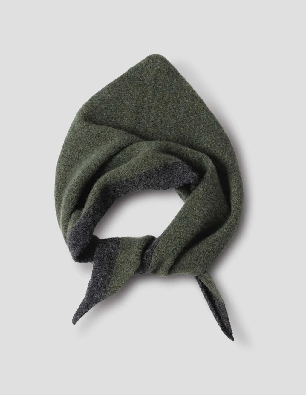 MHL | Tipped Scout Scarf - Green / Charcoal